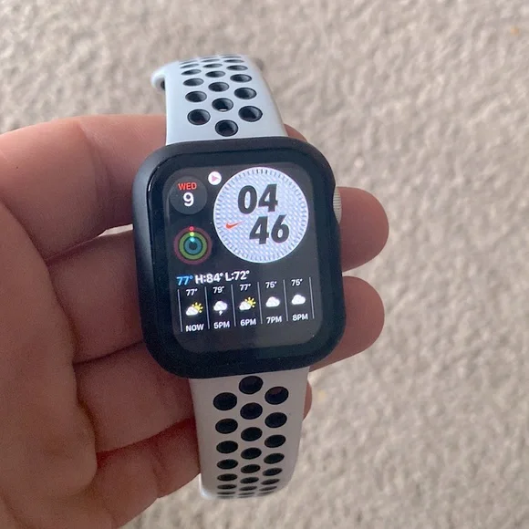 Apple Watch6 nike 40mm GPS 　最大容量90%